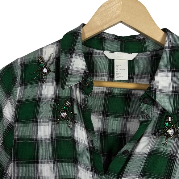H&M Women’s Plaid Button Down Beetle Beaded Embellished Top Green/White 4 - Picture 6 of 10